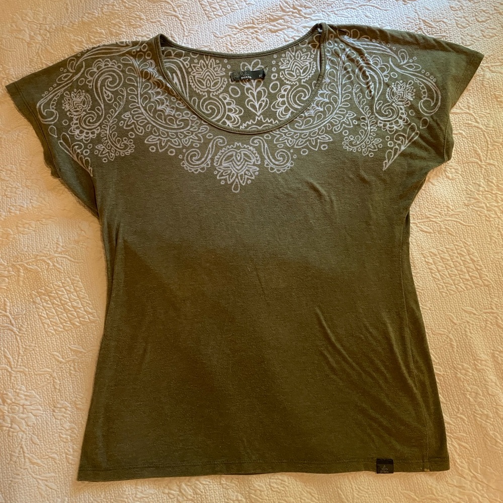 Prana “batik look pattern” tshirt. Size xl